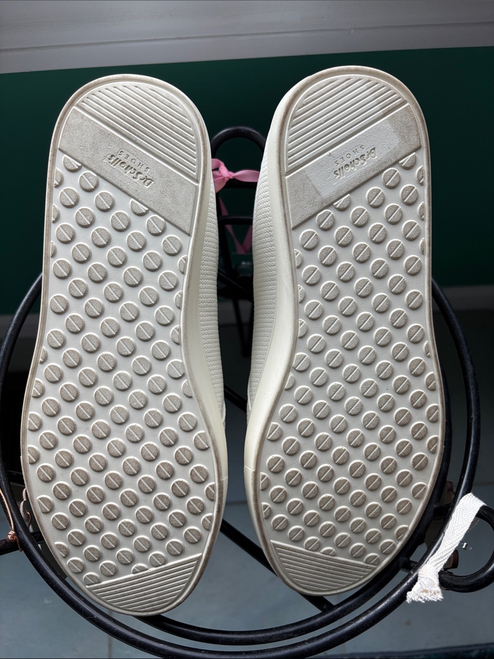 Dr. Scholl's Cream Knit Slip-On Sneakers EUC - Picture 2 of 5